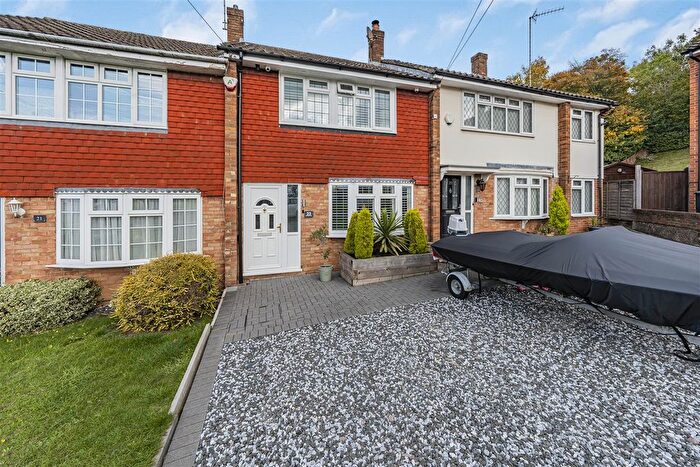 3 Bedroom Terraced House For Sale In Chichester Way, Watford, WD25