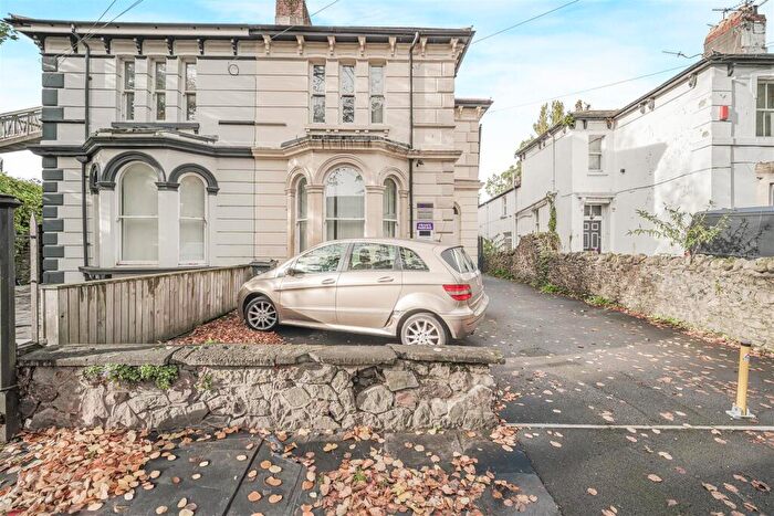 8 Bedroom Semi Detached House For Sale In The Walk, Roath, CF24