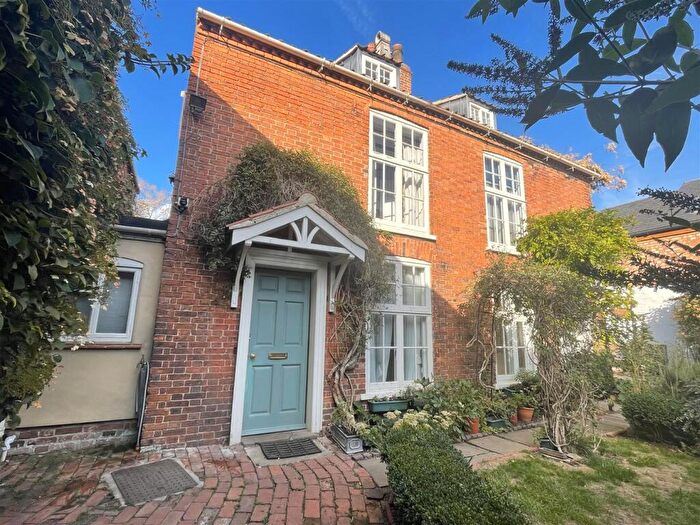 4 Bedroom Cottage To Rent In Westgate, Lincoln, LN1