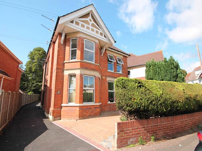 2 Bedroom Flat To Rent In Southbourne Road, Bournemouth, Dorset, BH6