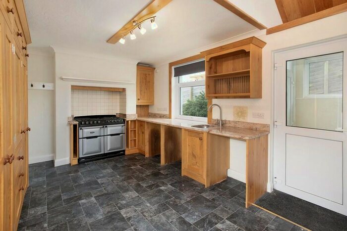 4 Bedroom Detached House For Sale In Stockton Hill, Dawlish, EX7