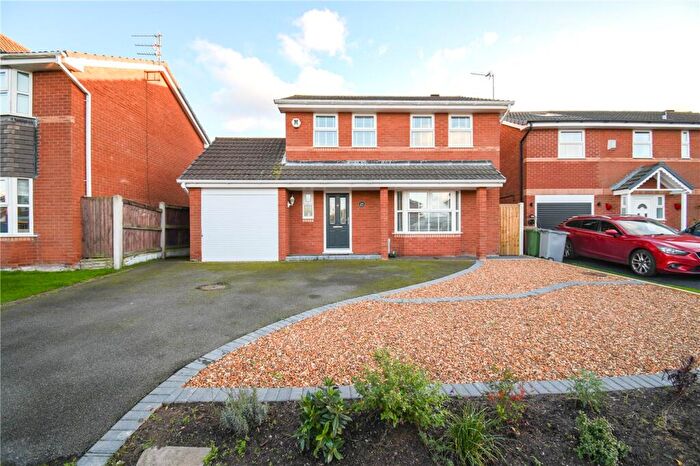 4 Bedroom Detached House For Sale In Kinnerton Close, Moreton, Wirral, CH46