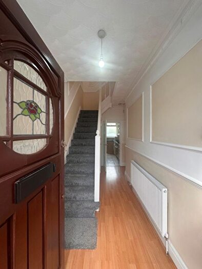 4 Bedroom Terraced House To Rent In Ashburton Avenue, Ilford, IG3