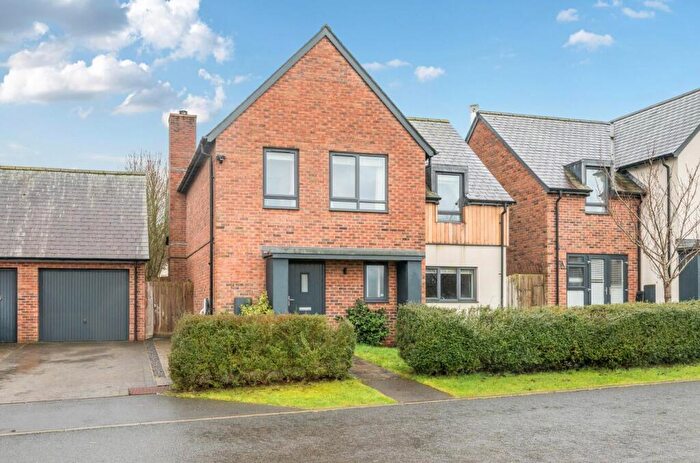 4 Bedroom Detached House For Sale In Kingfisher Close, Newton St Cyres, Exeter, EX5