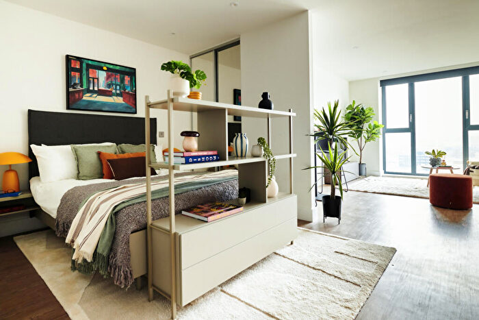 Apartment To Rent In Uncle Leeds, Whitehall, Leeds, LS12
