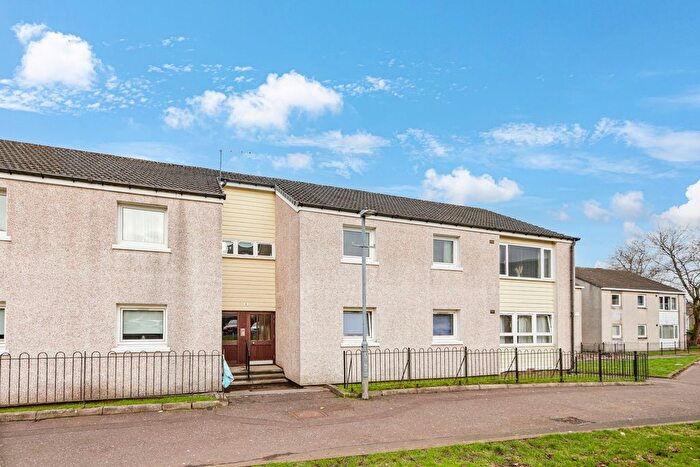 3 Bedroom Flat For Sale In Drumlaken Court, Glasgow, G23
