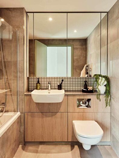 1 Bedroom Flat To Rent In Mustard Wharf At Tower Works, Heritage Collection, LS11