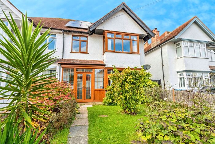 4 Bedroom Semi Detached House For Sale In Southdown Road, Bognor Regis, PO21
