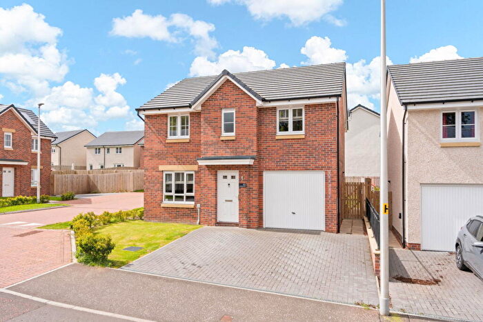 4 Bedroom Detached House For Sale In Five Sisters View, Polbeth, EH55