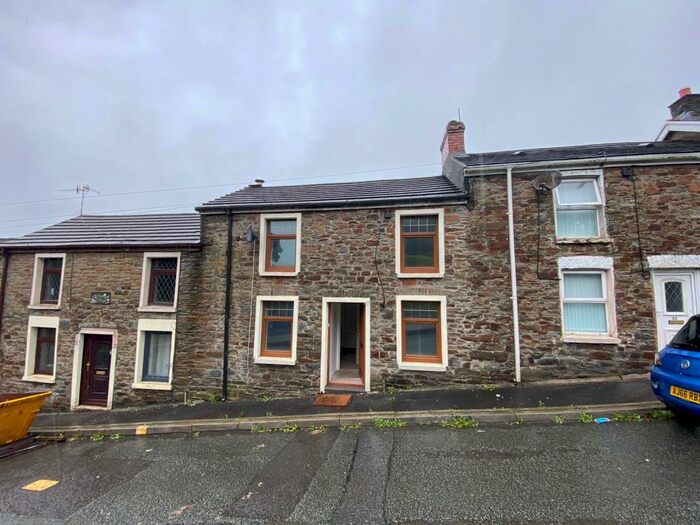 3 Bedroom Terraced House To Rent In Millfield Road, Llanelli., SA14