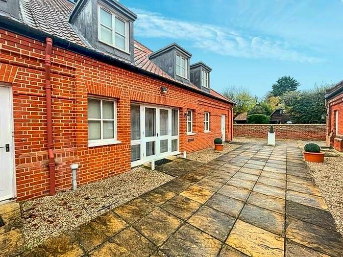 2 Bedroom Terraced House To Rent In The Street, Great Saling, Braintree, CM7