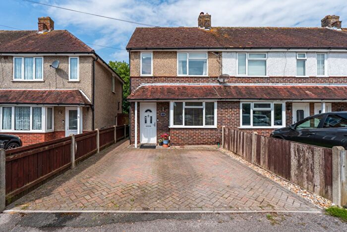 3 Bedroom End Terrace House For Sale In Yorke Way, Hamble, SO31
