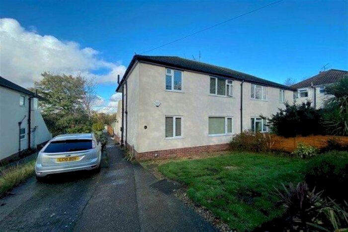 2 Bedroom Flat To Rent In Peartree Close, Southampton, SO19