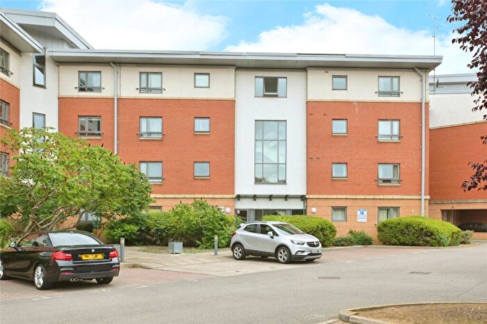 2 Bedroom Flat For Sale In West Cotton Close, Northampton, Northamptonshire, NN4