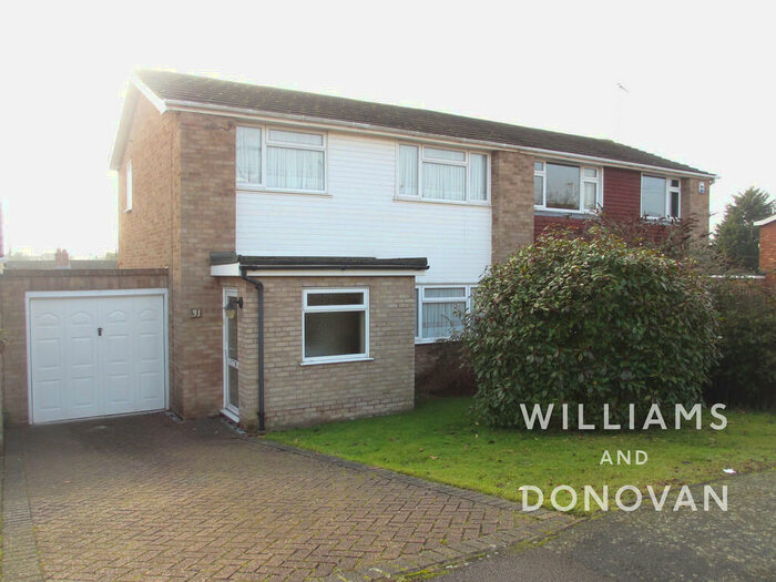 3 Bedroom Semi-Detached House To Rent In Russet Way, Hockley, SS5
