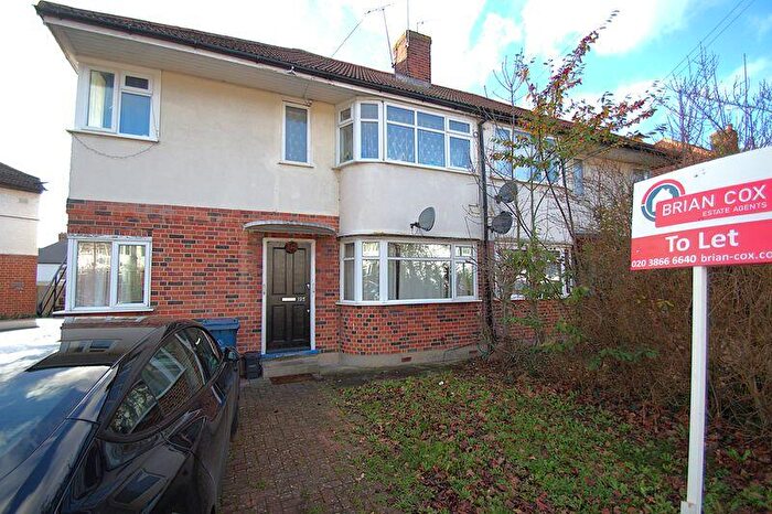 2 Bedroom Flat To Rent In Shaftesbury Avenue, Harrow, HA2