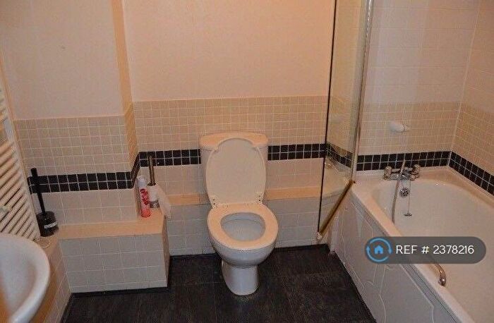 2 Bedroom Flat To Rent In Churchill Way, Cardiff, CF10