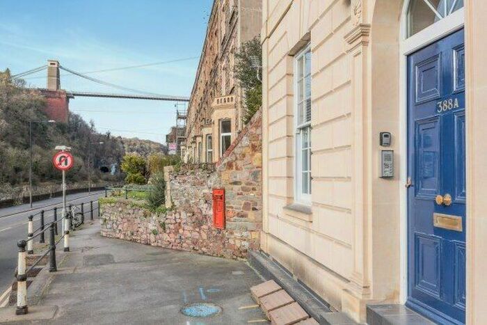 1 Bedroom Flat To Rent In A Hotwell Road, Bristol, BS8