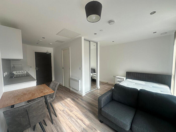Apartment To Rent In Kelham Gate, Sheffield, Yorkshire, S3