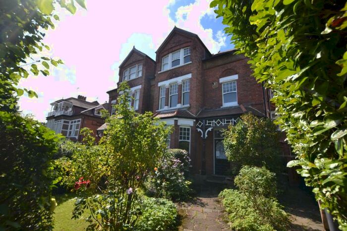 1 Bedroom Flat To Rent In Stanhope Road, Highgate, N6