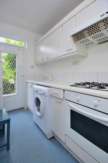 1 Bedroom Flat To Rent In Hermitage Lane, Child's Hill, London, NW2