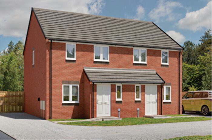 3 Bedroom Semi-Detached House For Sale In High Hazles Drive, Huthwaite, NG17