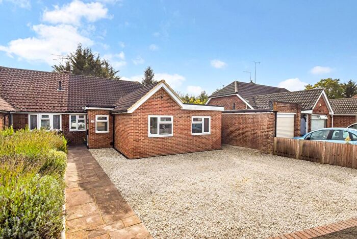 5 Bedroom Semi-Detached House For Sale In Fern Drive, Taplow, Buckinghamshire, SL6
