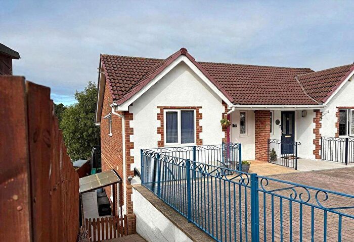 3 Bedroom Semi-Detached House For Sale In Coombe Drive, Cinderford, GL14