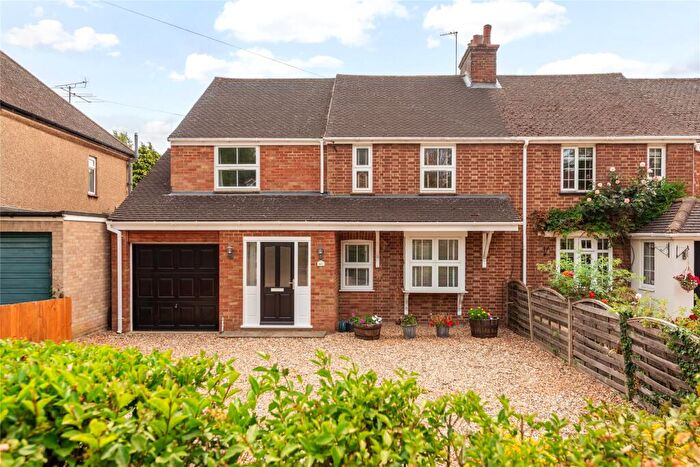 4 Bedroom Semi-Detached House To Rent In Stagsden Road, Bromham, Bedford, Bedfordshire, MK43