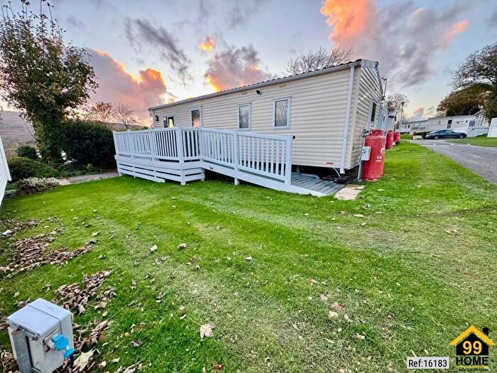 2 Bedroom Park Home For Sale In Snowdon View, Llanberis, Gwynedd, LL55