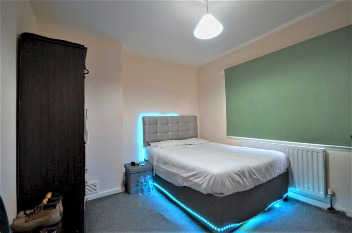 4 Bedroom Semi-Detached House To Rent In Terry Road, Coventry, CV1