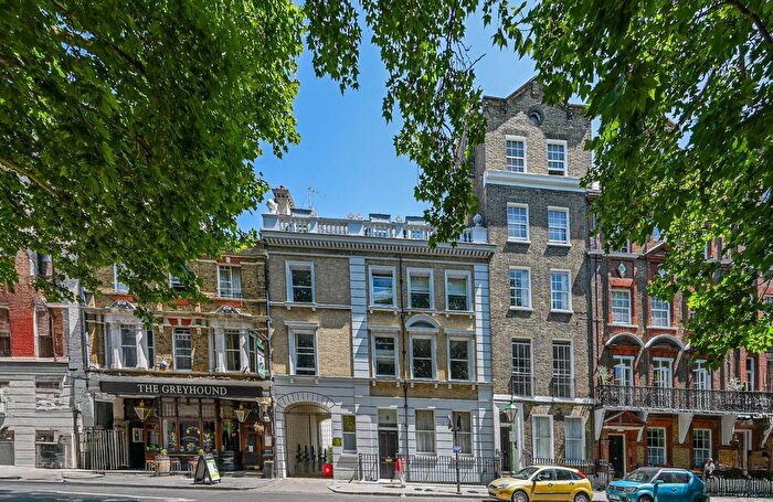 2 Bedroom Flat To Rent In Flat, Kensington Square, Kensington, London, W8