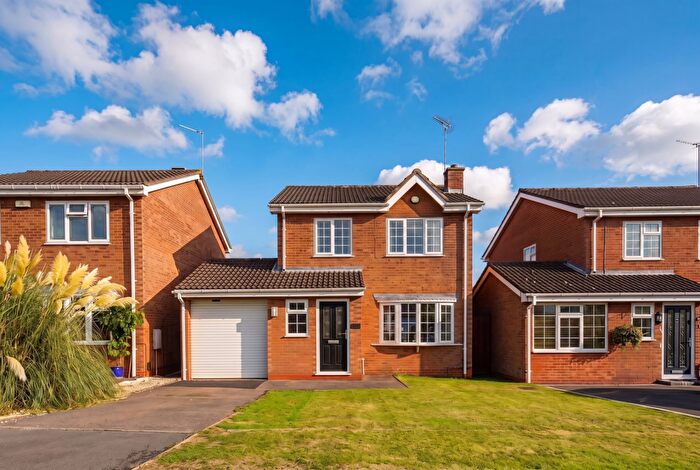 4 Bedroom Detached House For Sale In Stanbrook Road, Monkspath, B90