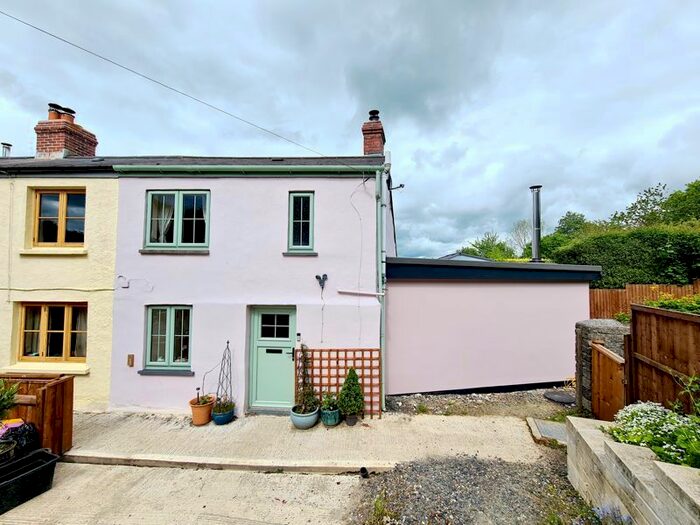 2 Bedroom Cottage For Sale In Lawhitton, Launceston, PL15