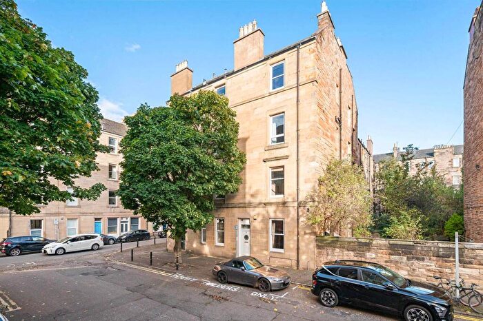 3 Bedroom Flat For Sale In Elgin Terrace, Hillside, Edinburgh, EH7