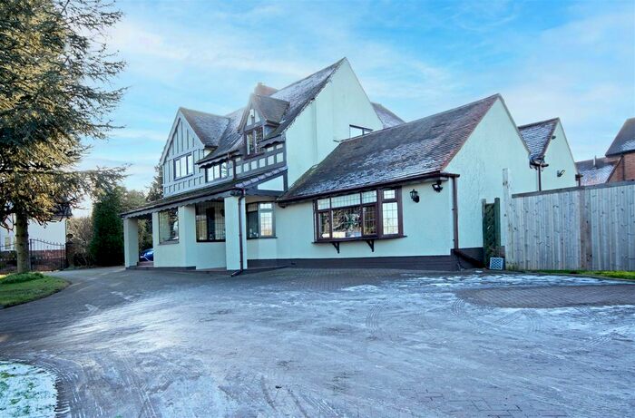 4 Bedroom Detached House For Sale In Chester Road, Aldridge, Walsall, WS9