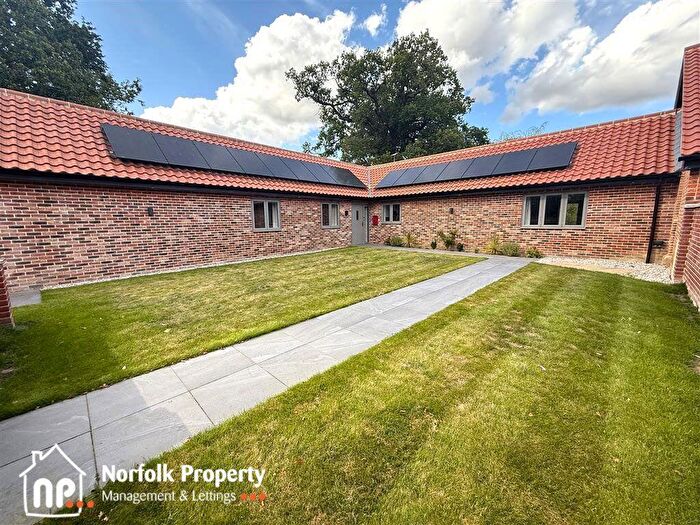 3 Bedroom Cottage To Rent In Beeston, NR12