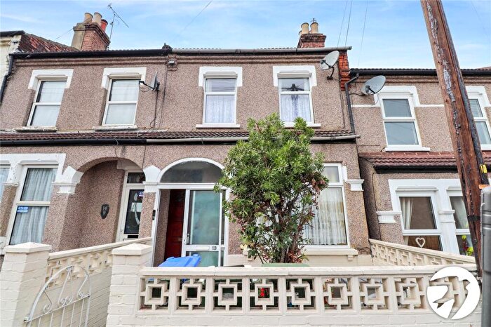 3 Bedroom Terraced House For Sale In Edwards Road, Belvedere, DA17