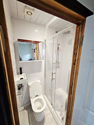 Studio To Rent In Hornbeam Close, Barking, Essex, IG11