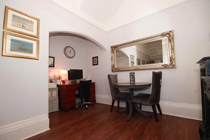 2 Bedroom Apartment For Sale In Waterloo Road, Southport, Merseyside, PR8