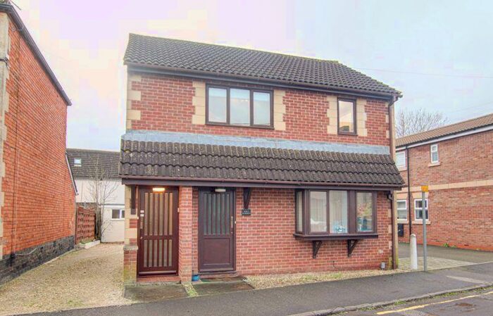 1 Bedroom Flat To Rent In Harford Street, Trowbridge, BA14