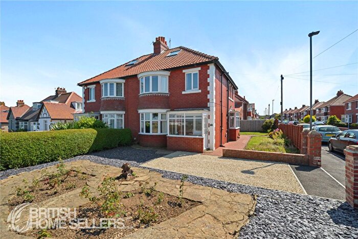 3 Bedroom Semi-Detached House For Sale In Stakesby Road, Whitby, North Yorkshire, YO21