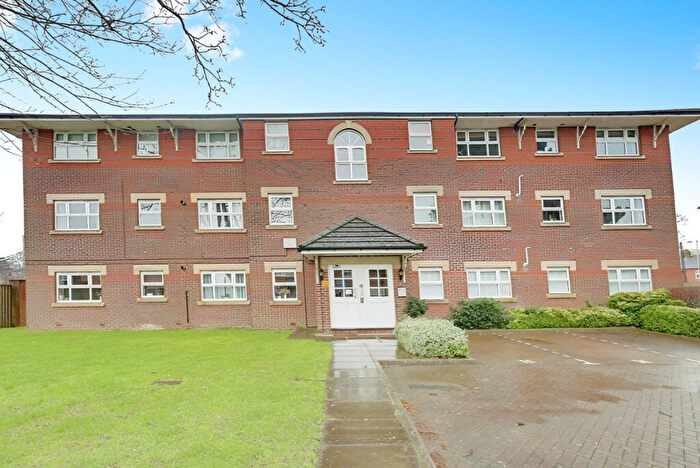 2 Bedroom Apartment To Rent In Burns Close, Billericay, CM11