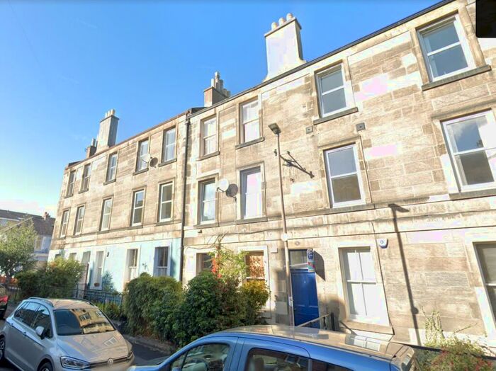 2 Bedroom Flat To Rent In Dryden Street, Edinburgh, EH7