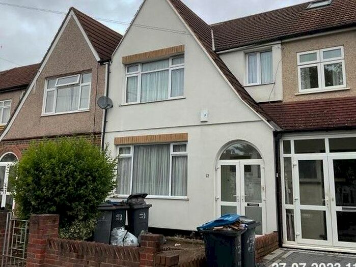 3 Bedroom Terraced House To Rent In Meopham Road, Mitcham, CR4