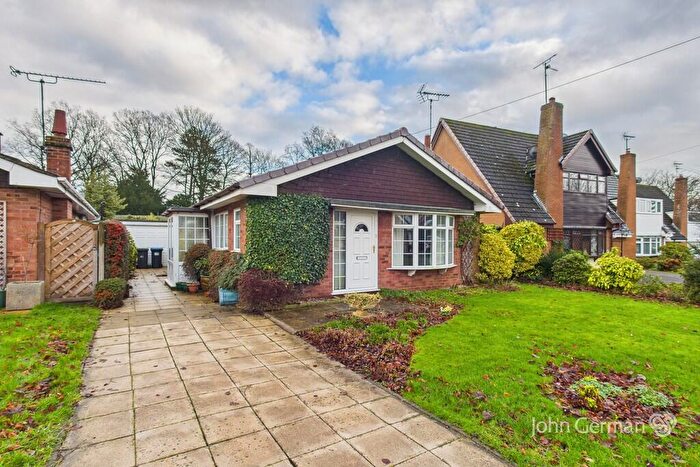 3 Bedroom Detached Bungalow For Sale In Park Crescent, Doveridge, DE6
