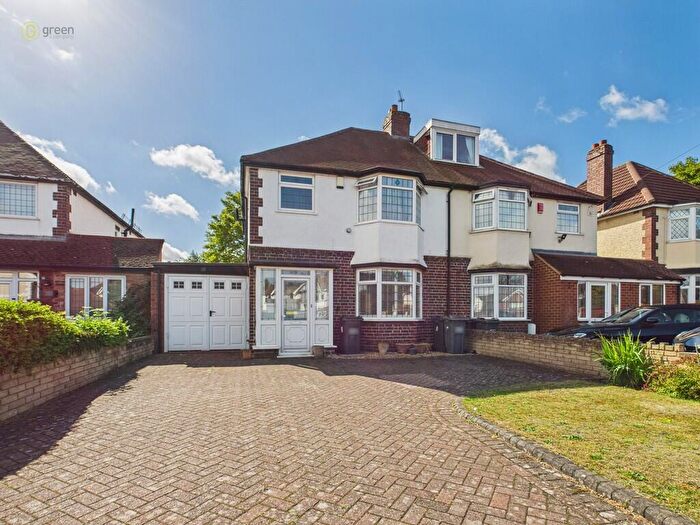 3 Bedroom Semi-Detached House For Sale In Jockey Road, Boldmere, B73