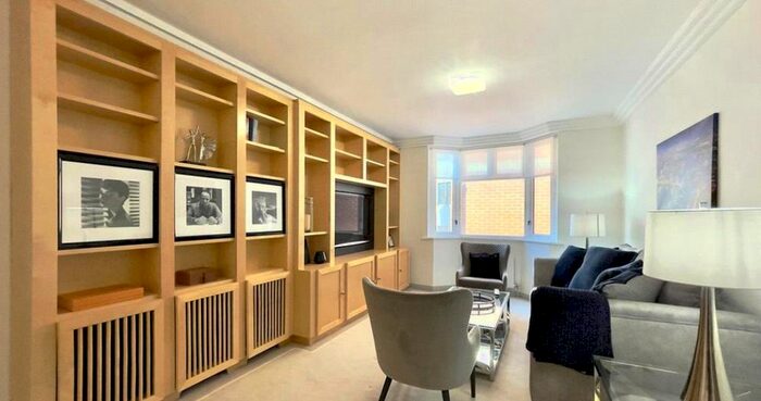 2 Bedroom Flat To Rent In Bloomfield Court, Bourdon Street, Mayfair, London, W1K