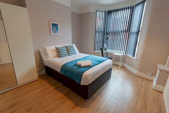 4 Bedroom Terraced House To Rent In Molyneux Road, L6