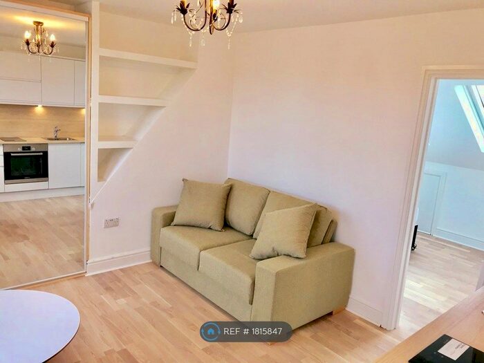 1 Bedroom Flat To Rent In Irving Road, London, W14
